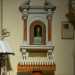Ma  l in basso a sinistra che si trova il tesoro pi prezioso di questa chiesa: un piccolo altare con colonnine e al centro una testa di argento chiusa in una nicchia. Si tratta della reliquia che accoglie le ossa di Santo Stefano 